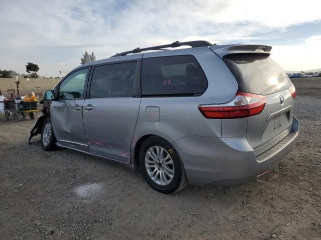 2015 Toyota Sienna XLE