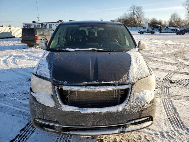 2012 Chrysler Town & Country Touring L