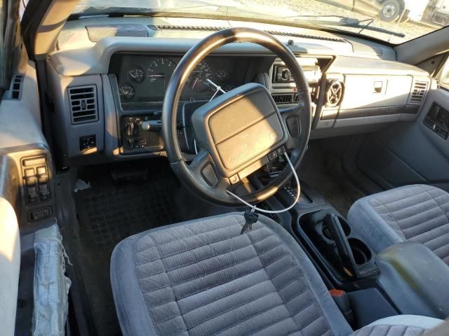 1993 Jeep Grand Cherokee Laredo