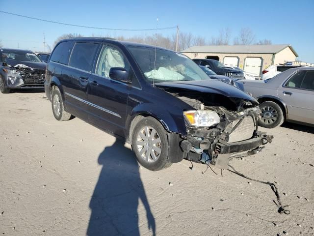 2013 Chrysler Town & Country Touring