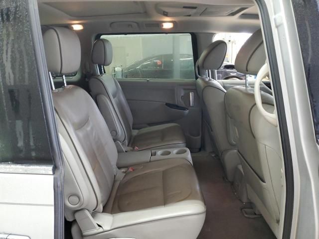 2013 Nissan Quest S