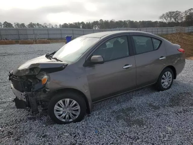 2012 Nissan Versa S