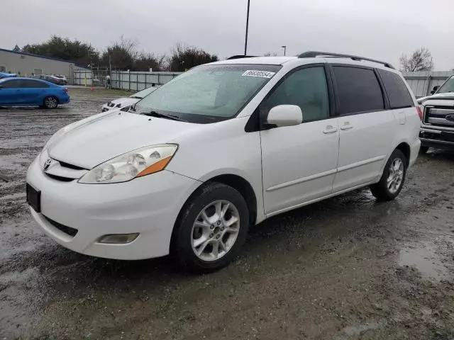 2006 Toyota Sienna XLE