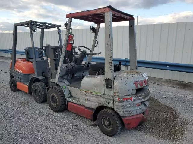 1998 Toyota Fork Lift