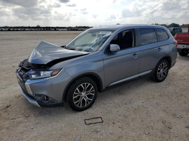 2016 Mitsubishi Outlander SE