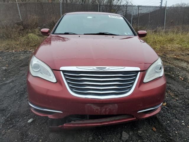 2013 Chrysler 200 Touring