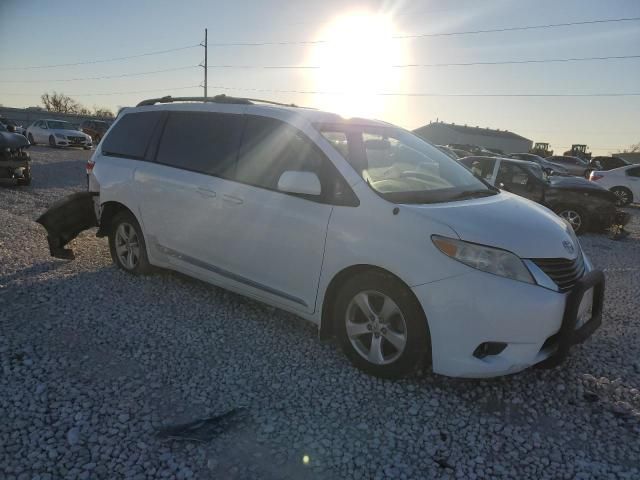 2013 Toyota Sienna LE