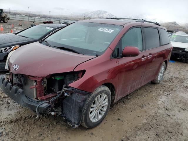 2014 Toyota Sienna XLE