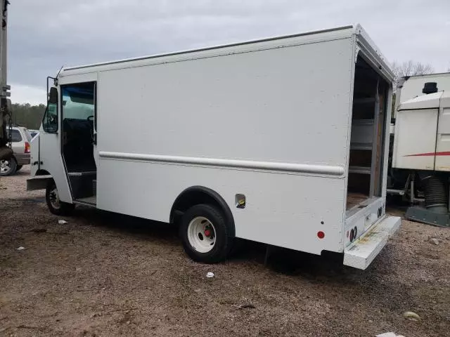 2014 Ford Econoline E350 Super Duty Stripped Chass