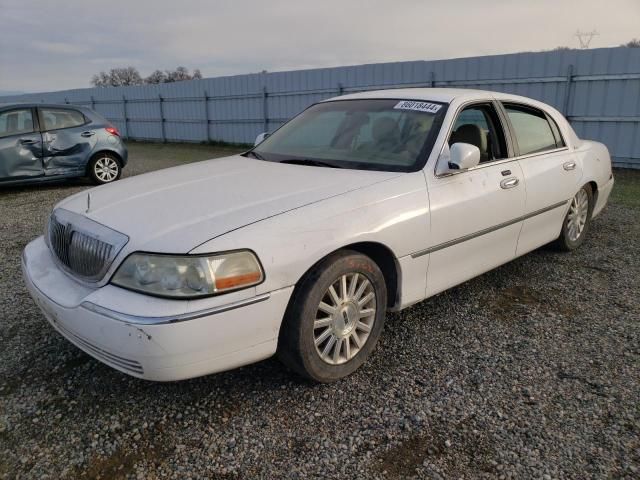 2003 Lincoln Town Car Executive