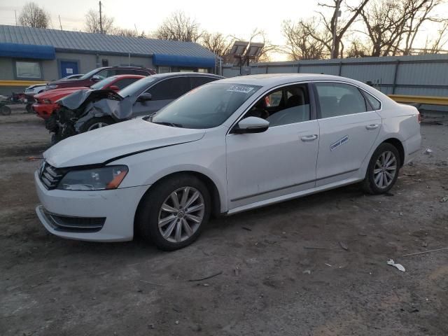 2012 Volkswagen Passat SEL