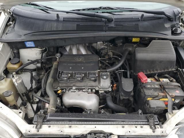 2000 Toyota Sienna CE