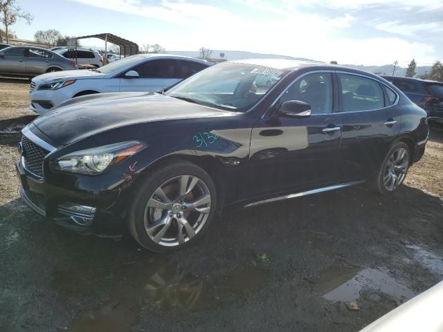 2015 Infiniti Q70 3.7