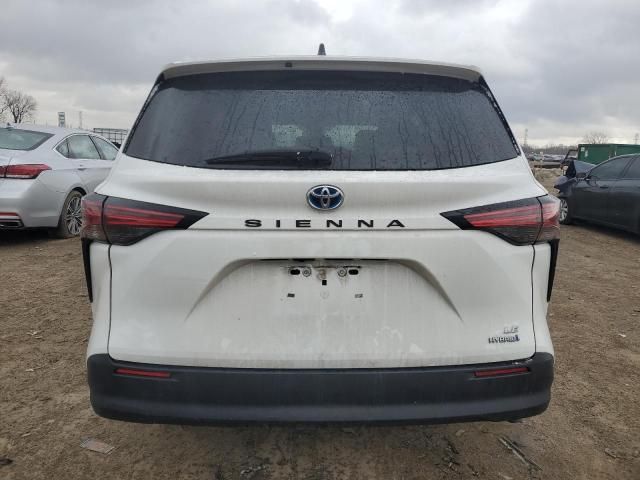 2021 Toyota Sienna LE