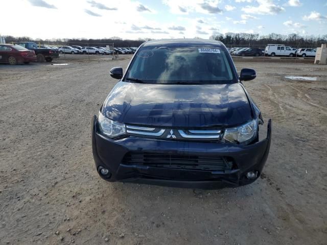 2014 Mitsubishi Outlander SE