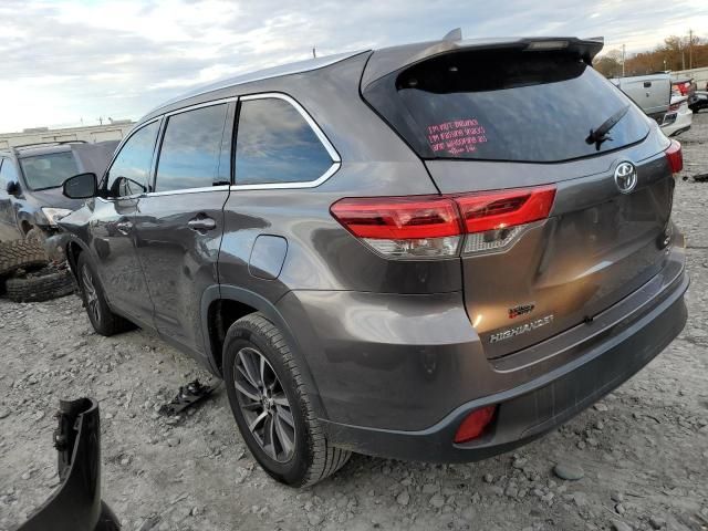 2019 Toyota Highlander SE