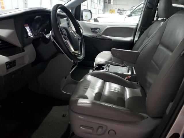 2018 Toyota Sienna XLE