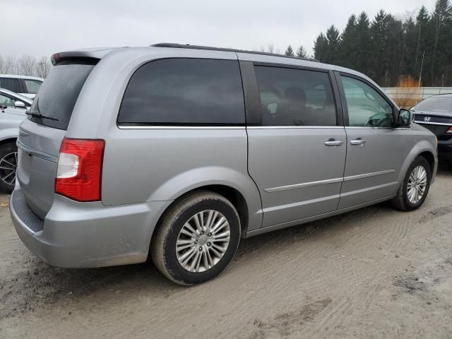 2015 Chrysler Town & Country Touring L