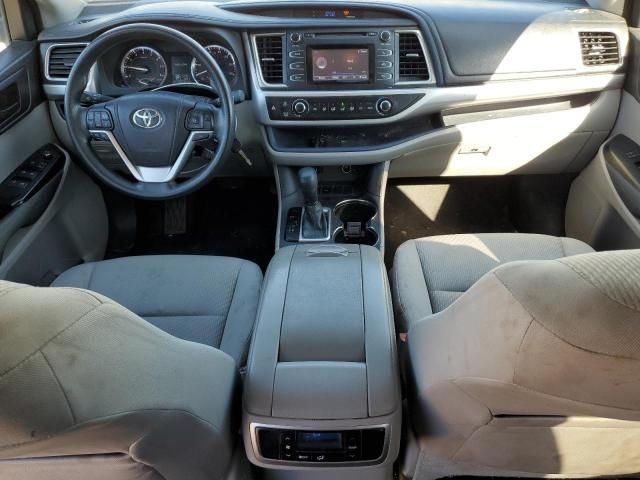 2015 Toyota Highlander LE