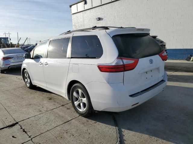 2015 Toyota Sienna LE