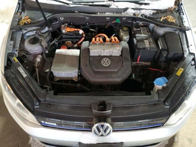 2016 Volkswagen E-GOLF SE