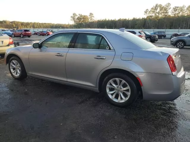 2016 Chrysler 300 Limited