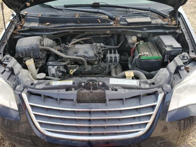 2010 Chrysler Town & Country Touring