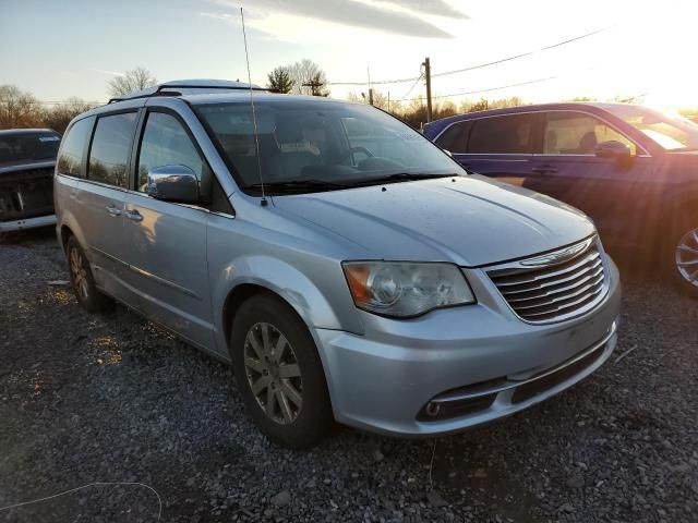 2011 Chrysler Town & Country Touring L