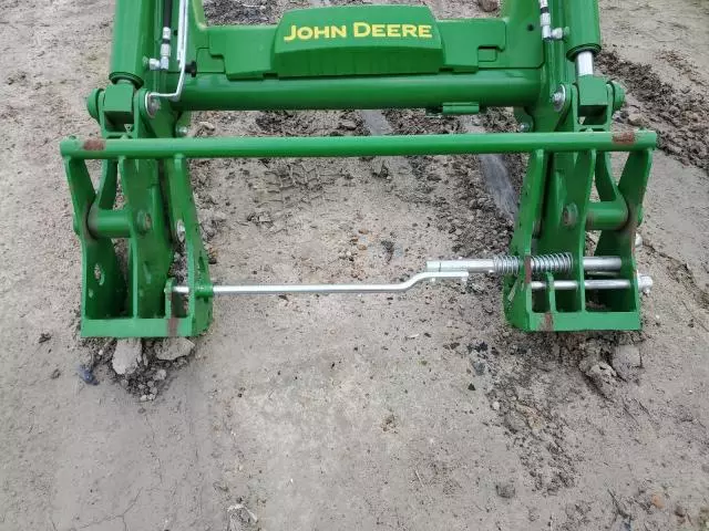 2022 John Deere 520M