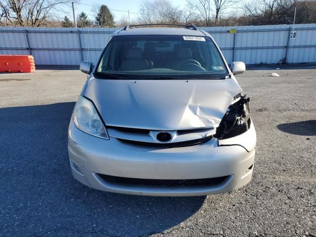 2008 Toyota Sienna XLE