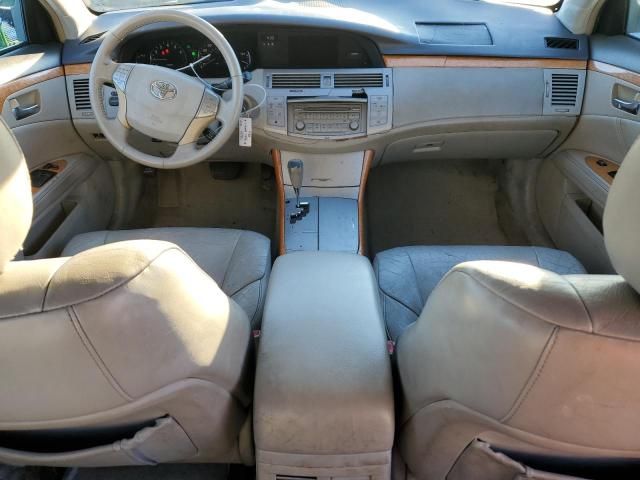 2005 Toyota Avalon XL