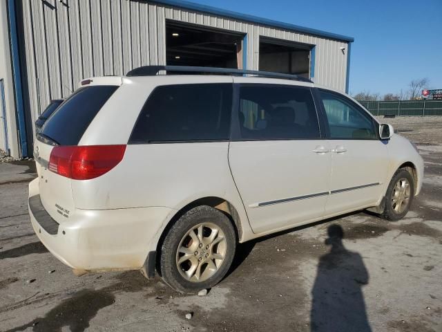 2004 Toyota Sienna XLE