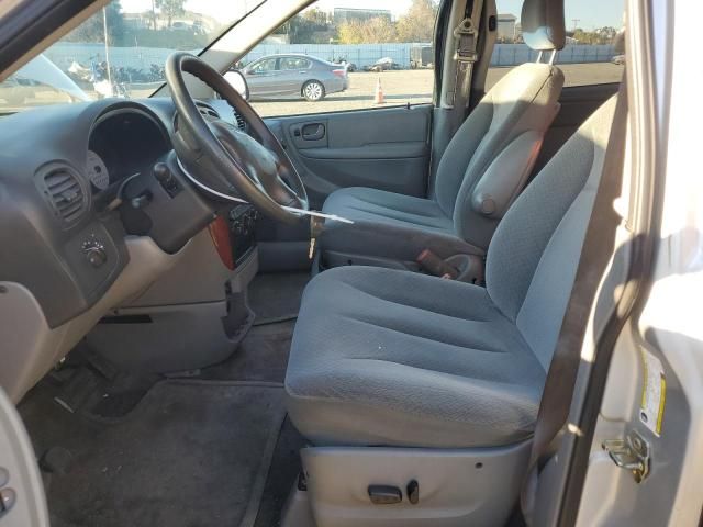 2005 Chrysler Town & Country