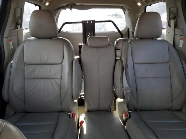 2016 Toyota Sienna XLE