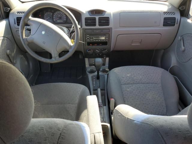 2004 KIA Rio Cinco