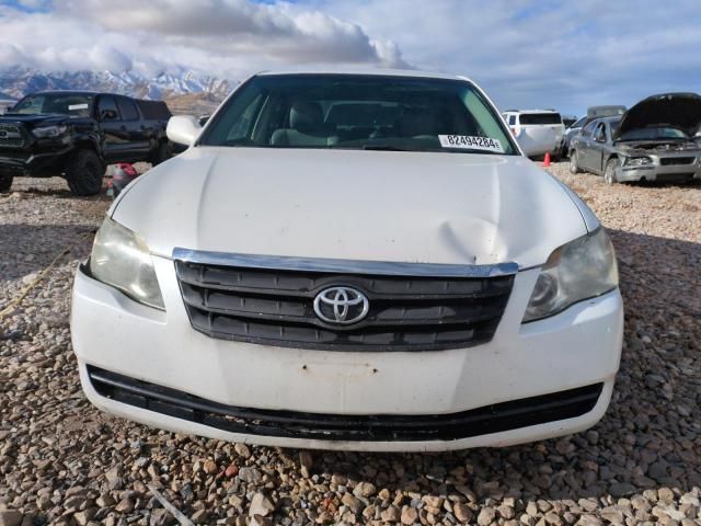 2005 Toyota Avalon XL