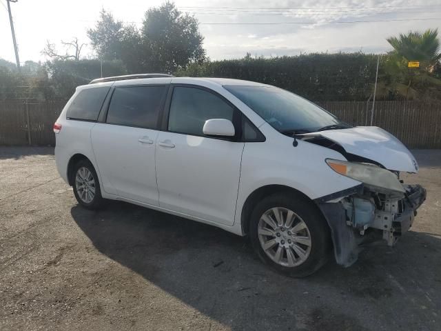 2011 Toyota Sienna LE