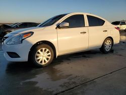 2017 Nissan Versa S en venta en Grand Prairie, TX