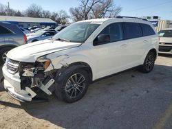 Salvage cars for sale from Copart Wichita, KS: 2018 Dodge Journey SE