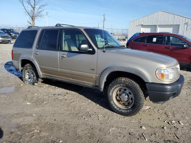 2000 Ford Explorer XLS