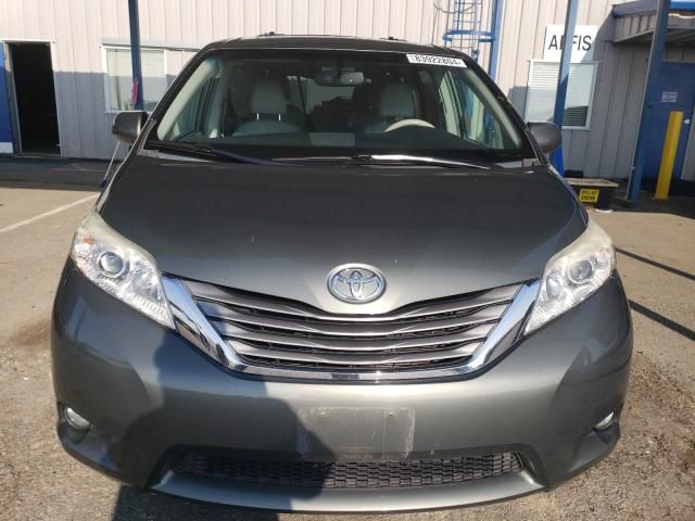 2014 Toyota Sienna XLE