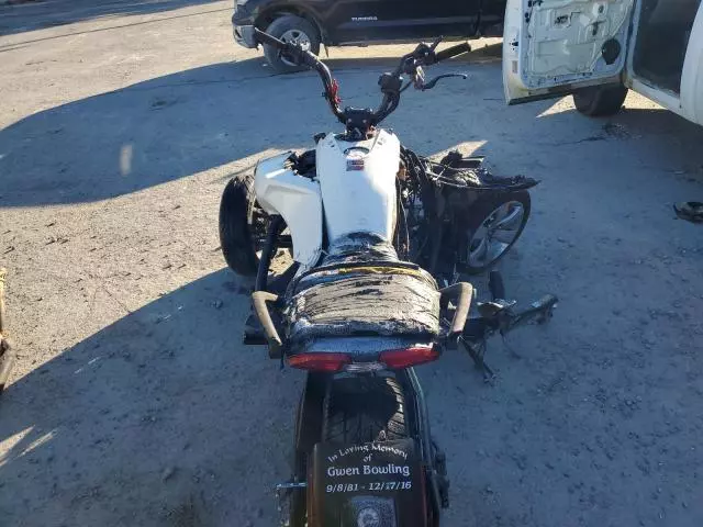 2015 Can-Am Spyder Roadster F3