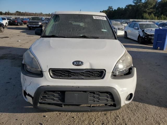 2013 KIA Soul +