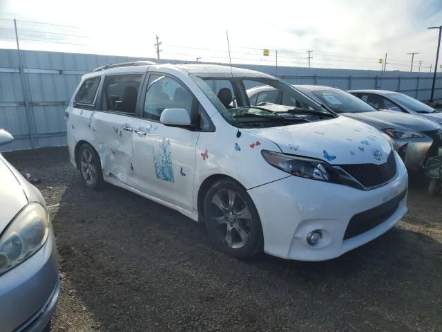 2013 Toyota Sienna Sport