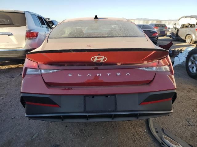 2025 Hyundai Elantra SEL Sport