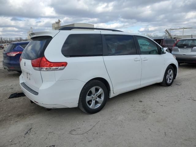 2011 Toyota Sienna LE