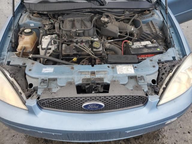 2005 Ford Taurus SE