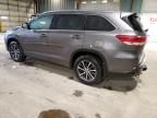 2017 Toyota Highlander SE