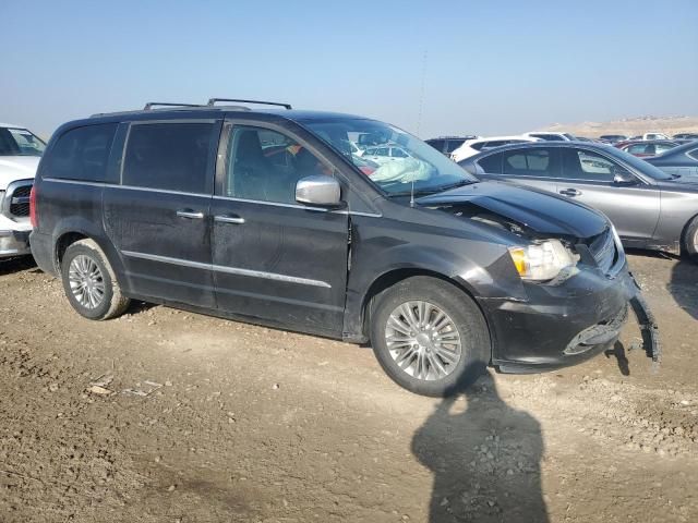 2015 Chrysler Town & Country Touring L