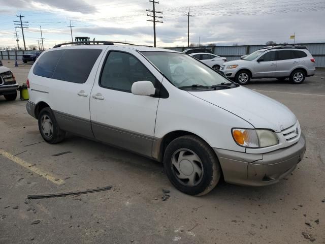 2002 Toyota Sienna LE